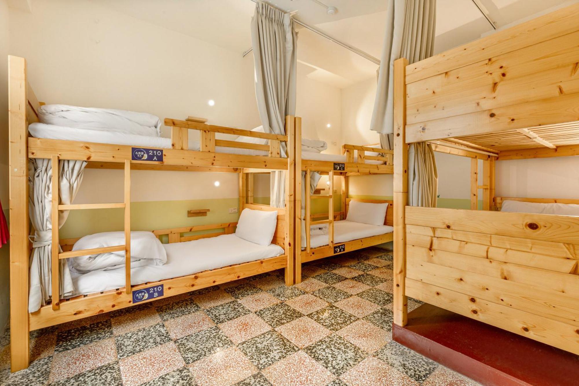 Forever Happiness Hostel Пулі Екстер'єр фото
