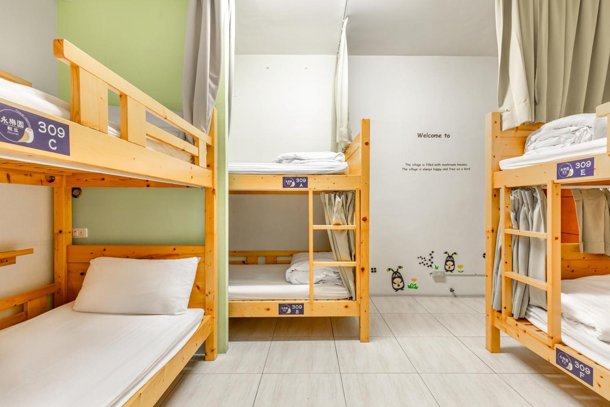 Forever Happiness Hostel Пулі Екстер'єр фото